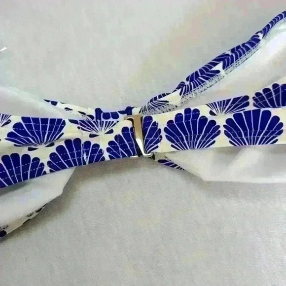 Kate Spade NWT Bikini Set Blueberry Colored Shells on a White Background Size M - Picture 6 of 15